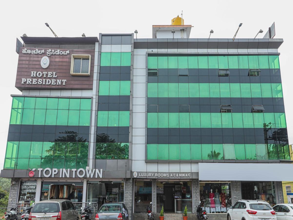 Capital O 84002 Hotel Top In Town President Kushālnagar Exterior foto